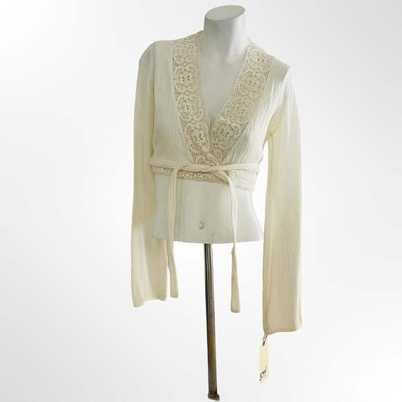 Unbranded Tops - Vintage Cream White Lace Trim Bell Sleeve Crop Wrap Top Blouse